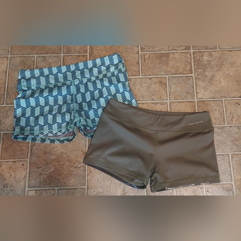 Set of 2 I am Becoming IAB athletic shorts Sz XL (12)